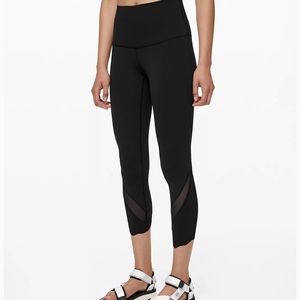 LULULEMON WUNDER UNDER SCALLOPED HEM HIGH-RISE CROP 23 SIZE 18